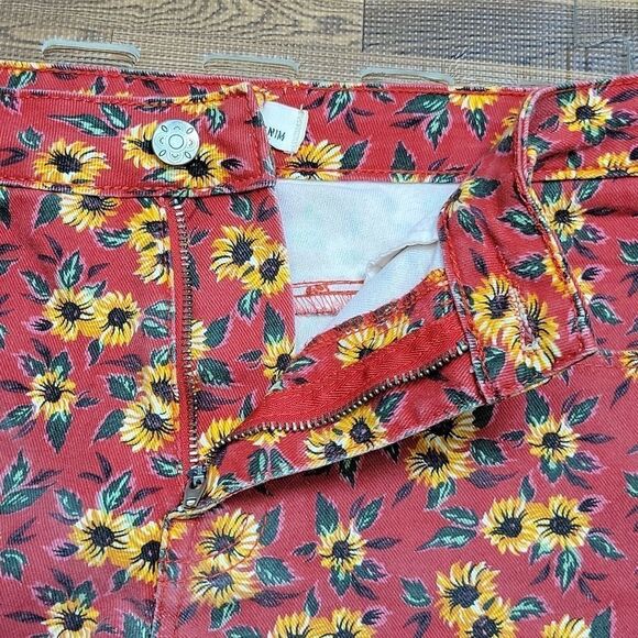 Forever 21 Premium Denim sunflower print shorts size 26 - Picture 7 of 9